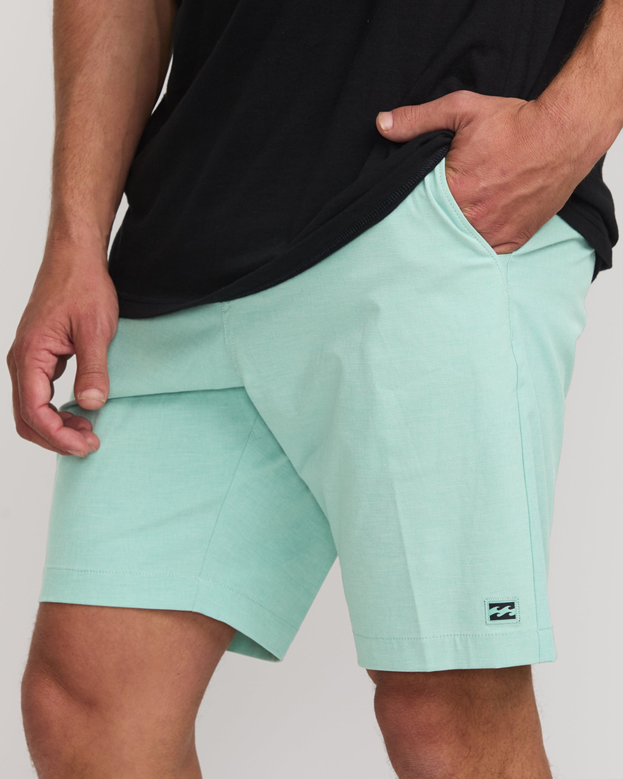 Crossfire Submersible 19 Hybrid Shorts - Bermuda - Image 8