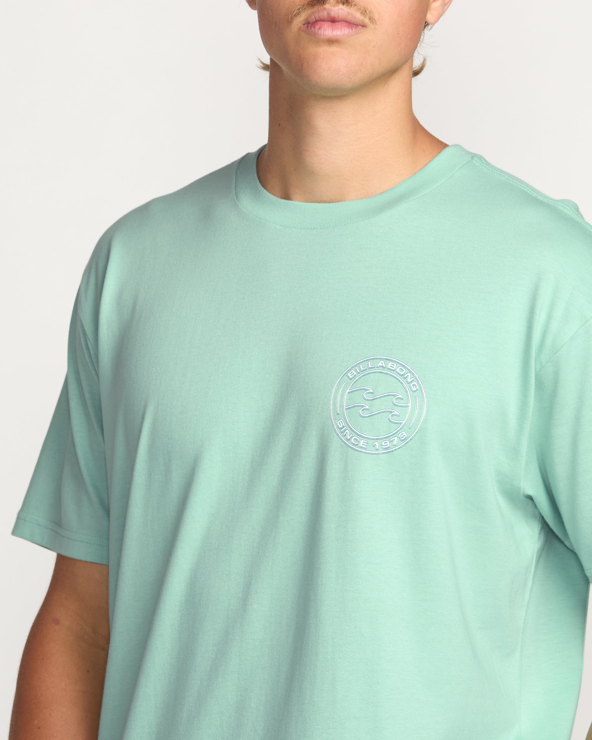 Hollow Premium Tee - Bermuda - Image 7