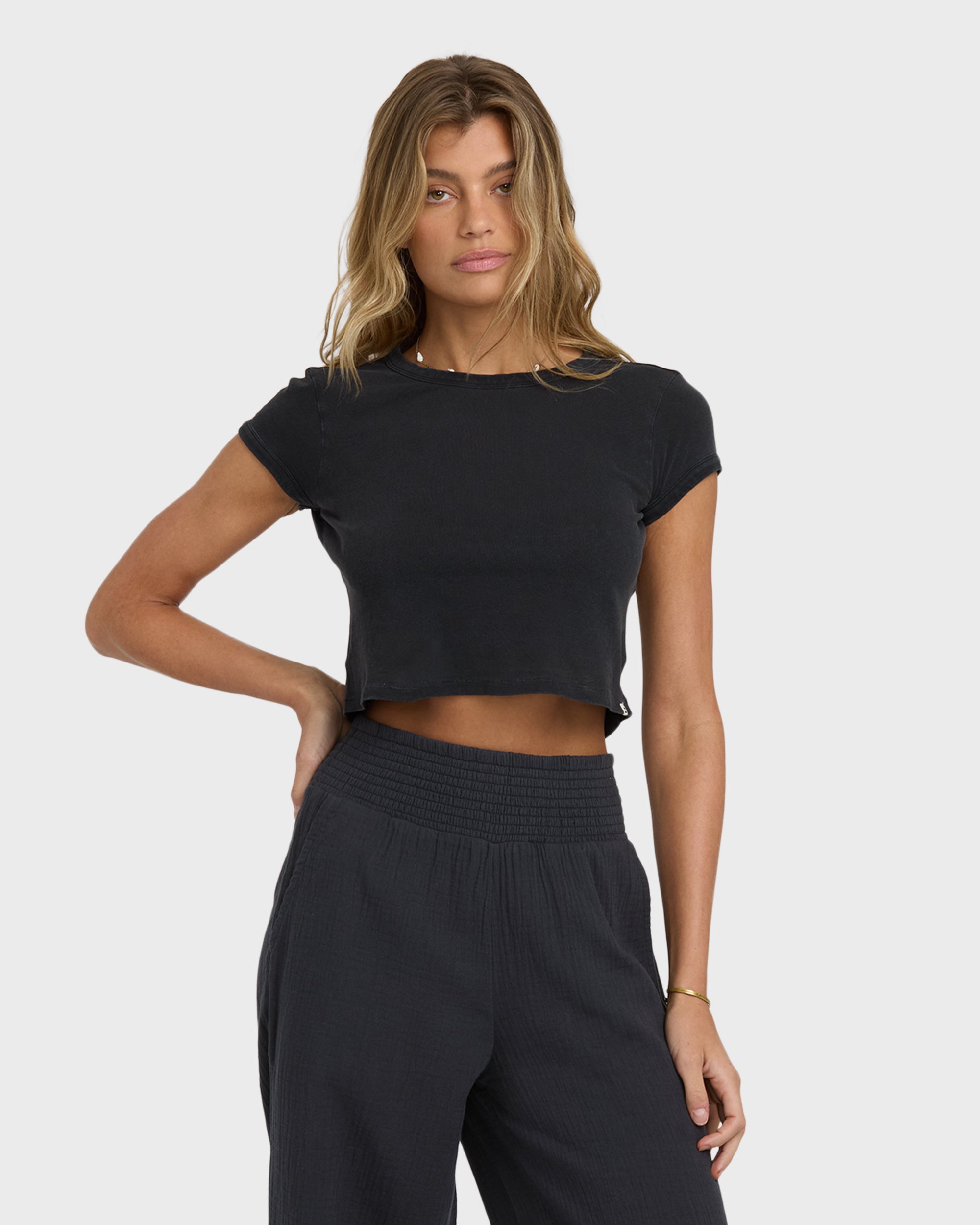 Daily Short Sleeve Tee - Black Sands