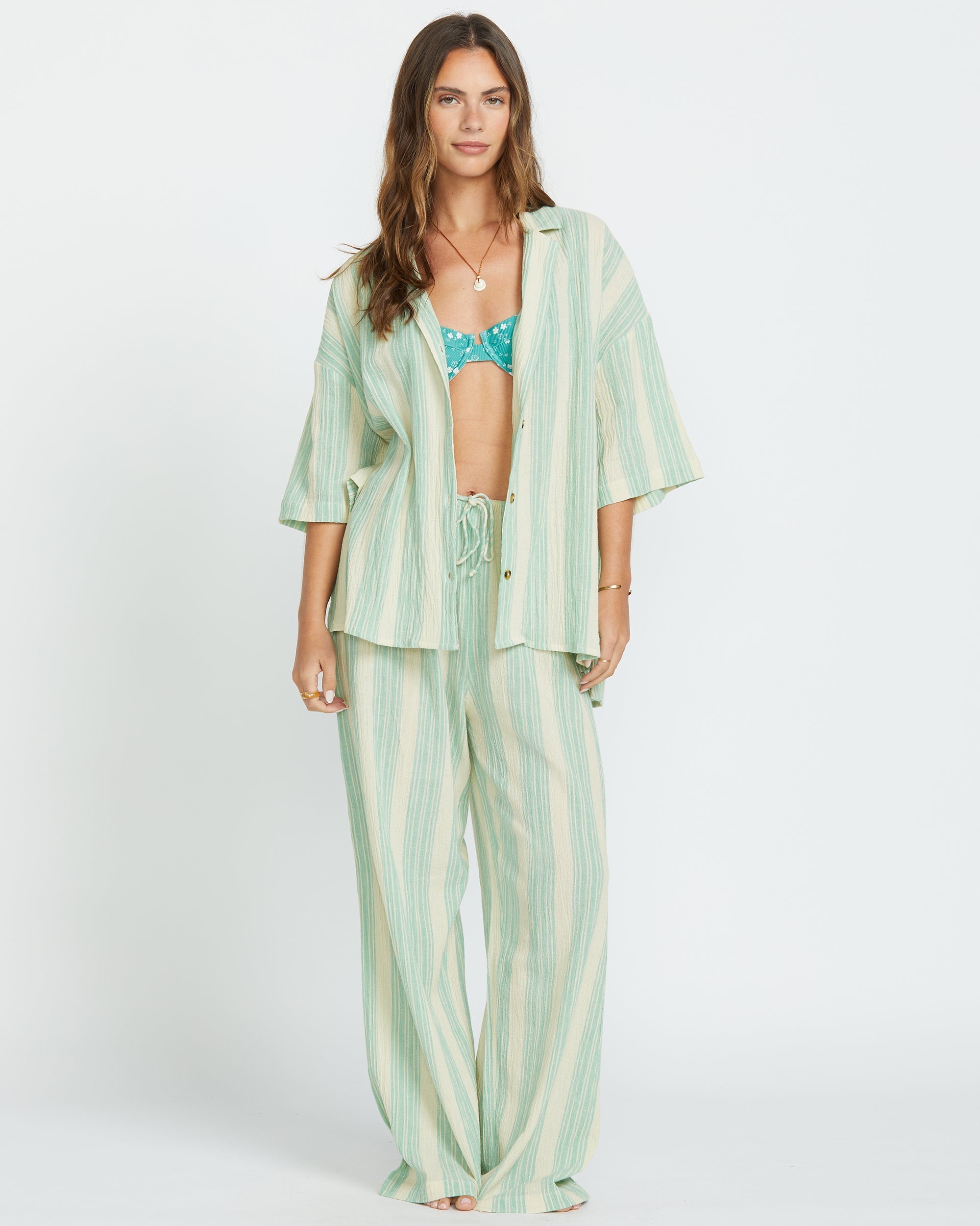 Beach Side Short Sleeve Shirt - Island Green - Image 5