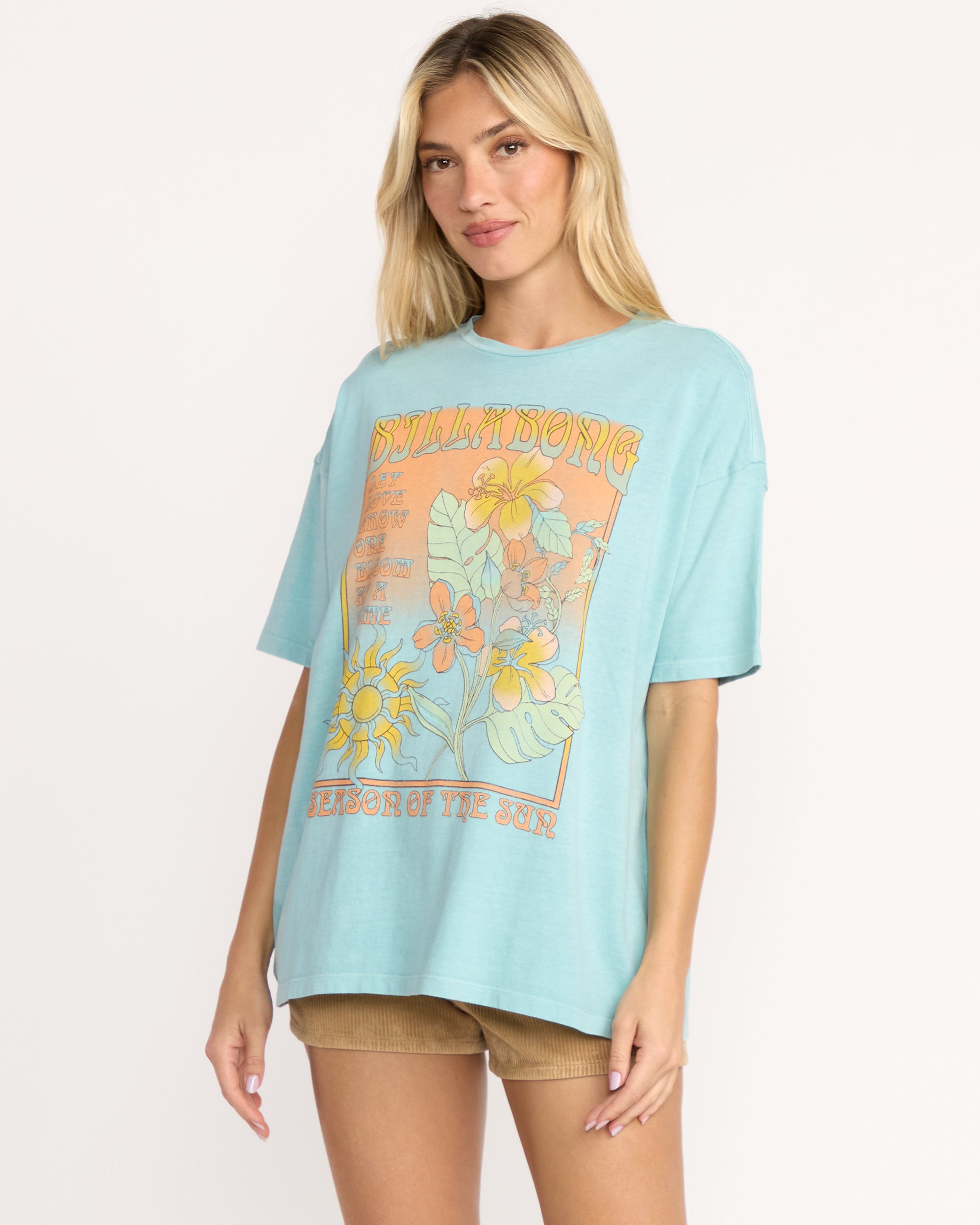 Daylight Blooms Tee - Misty Blue