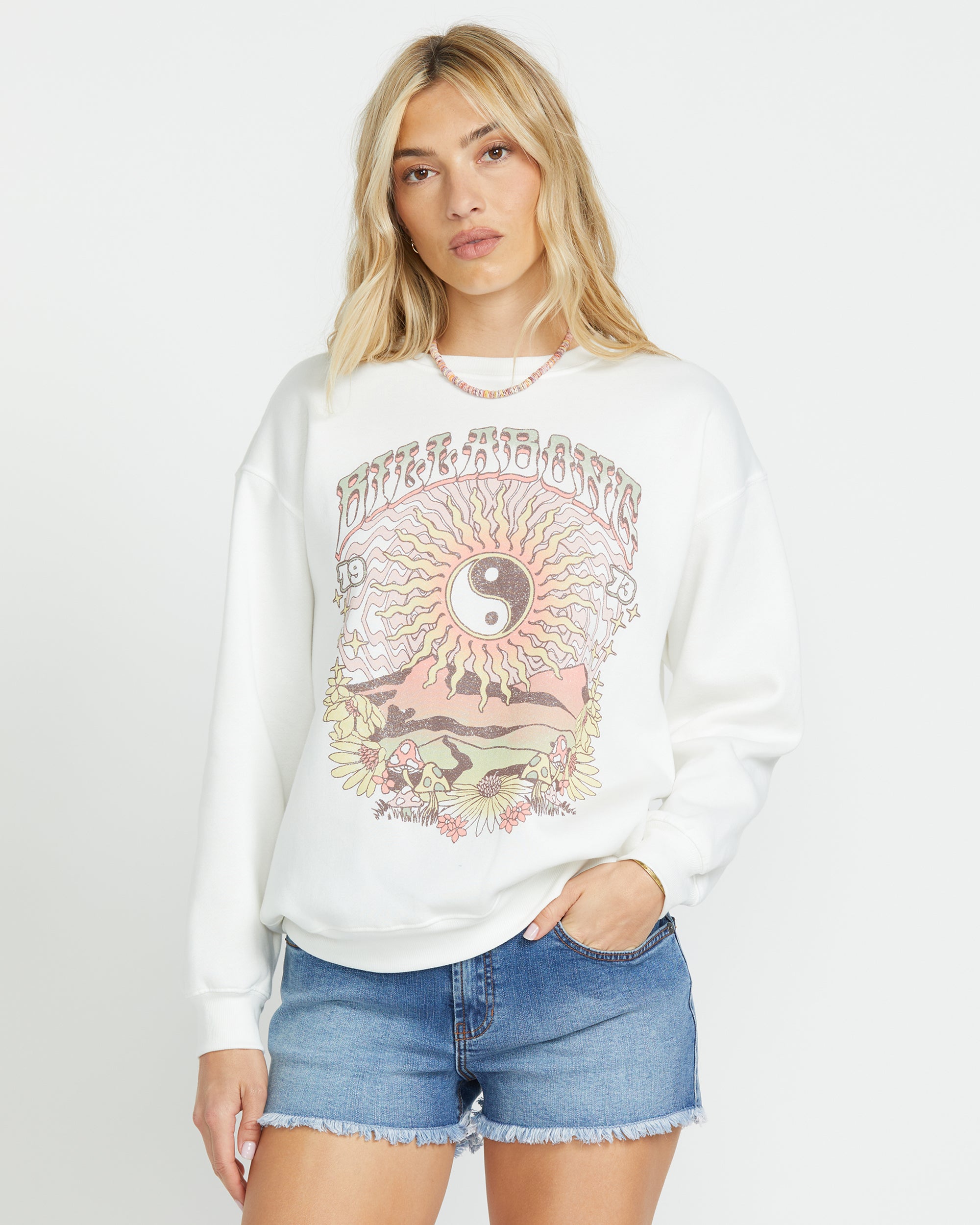 Balanced Out Crew Sweatshirt - Salt Crystal