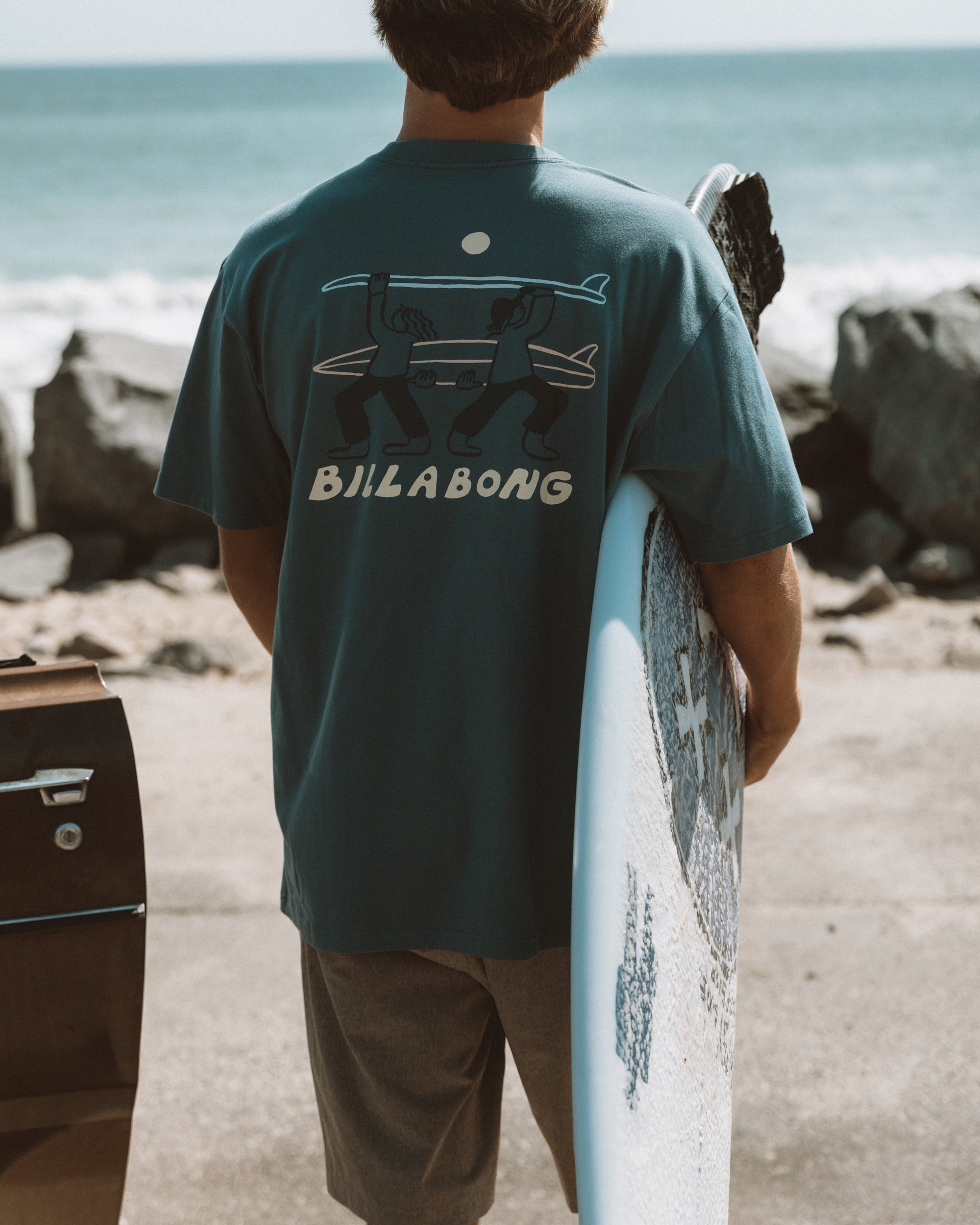 Split The Peak Regular Short Sleeve T-Shirt - Steel Blue - Image 2