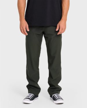 Ozzy Shorts 20 Hybrid Shorts - Charcoal