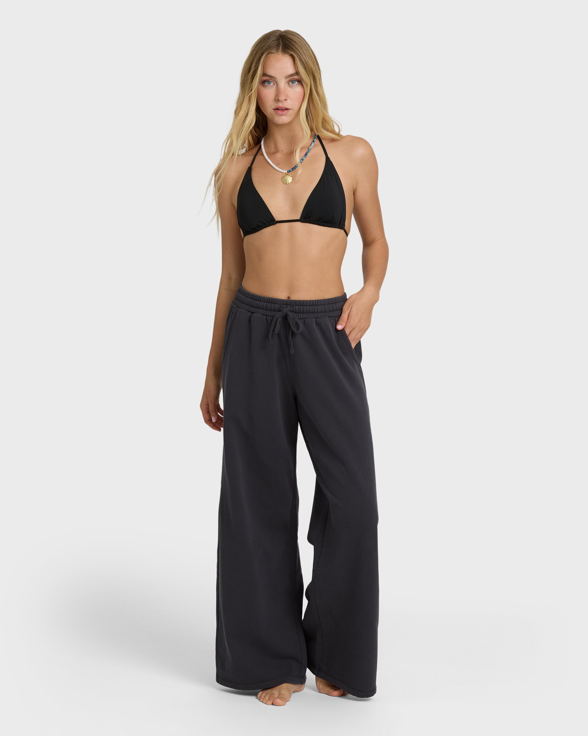 The Avery Sweatpants - Black Sands
